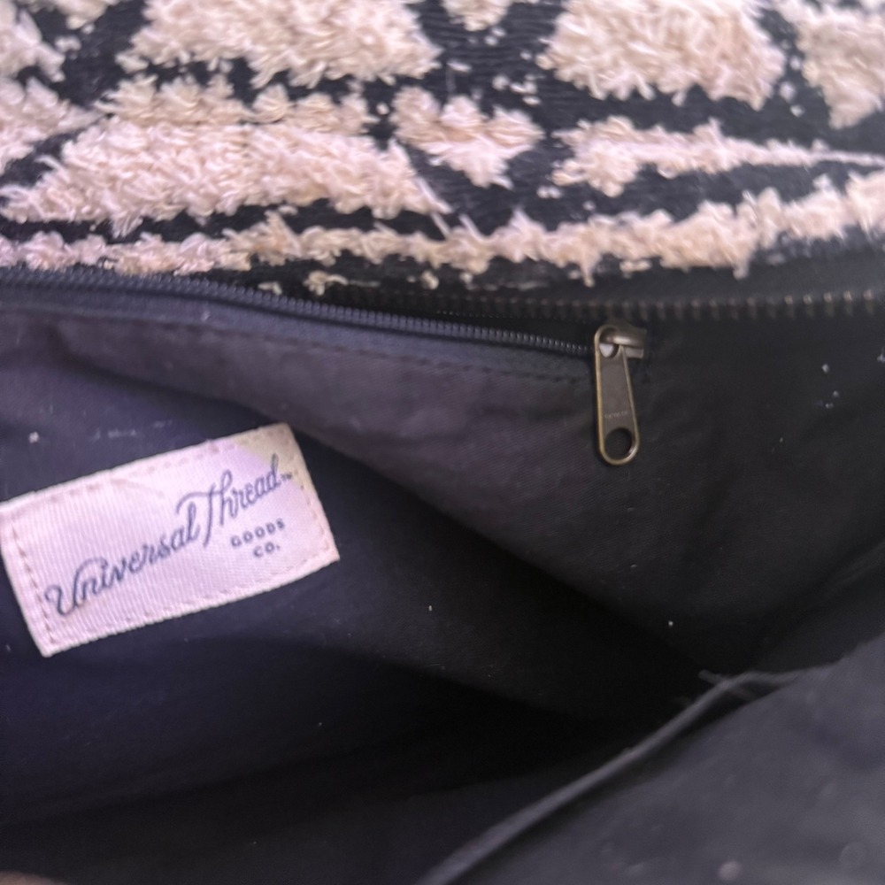 Universal Thread Crossbody Shoulder Textured Bag BOHO Chic Artsy‎ Eclectic - Picture 8 of 12